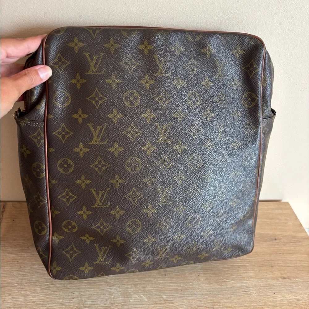 Authentic Louis Vuitton clutch monogram - Picture 4 of 7